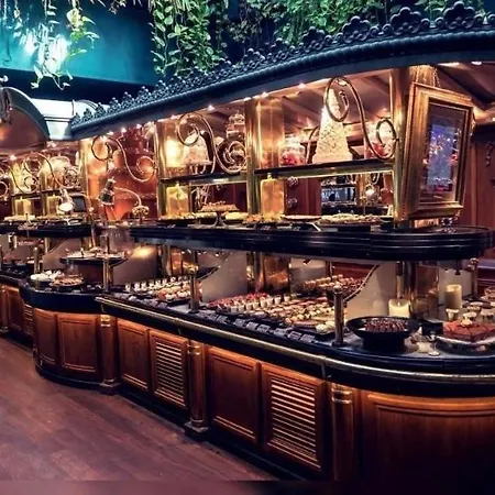 T2 Ed Warner Lägenhet *