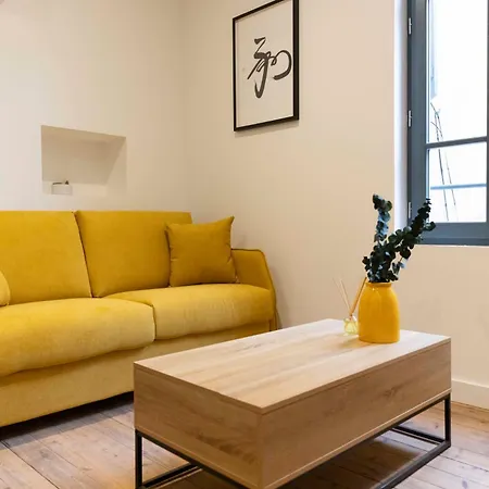 T2 Ed Warner Apartament *